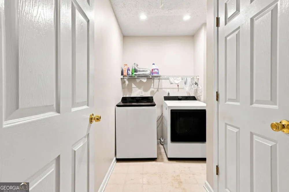 1593 Woodmore DR SW Marietta, GA 30008