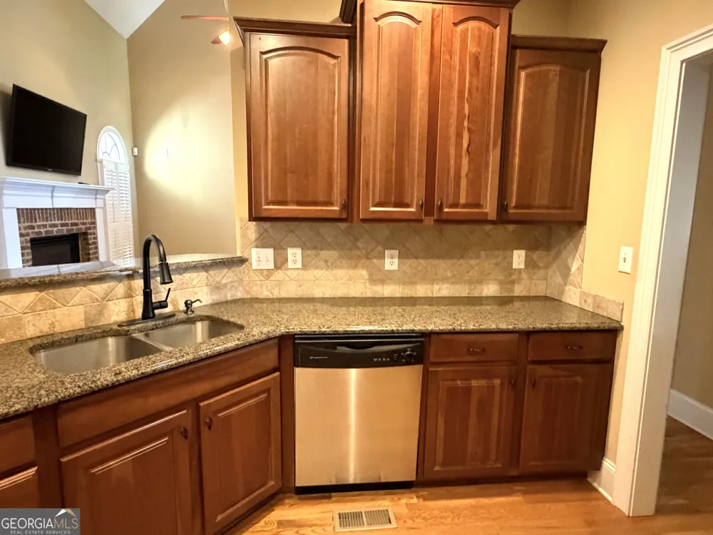 100 Kirk DR Dallas, GA 30132