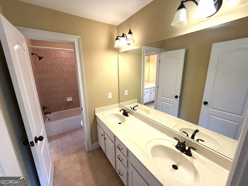 100 Kirk DR Dallas, GA 30132