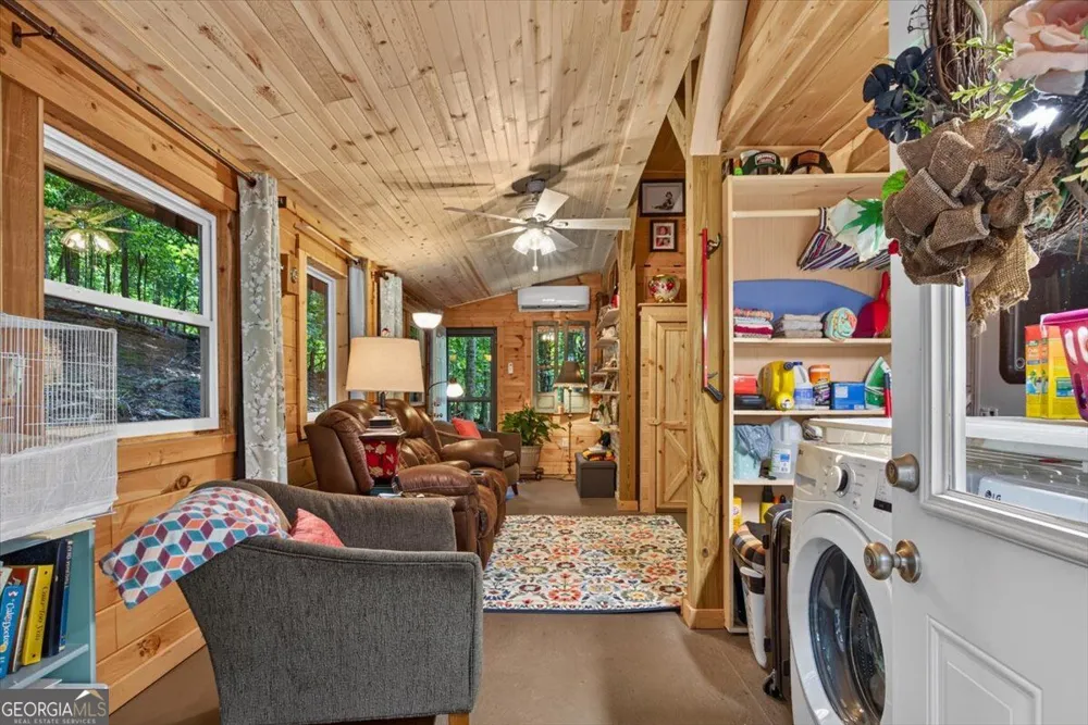 190 26th ST Ellijay, GA 30540