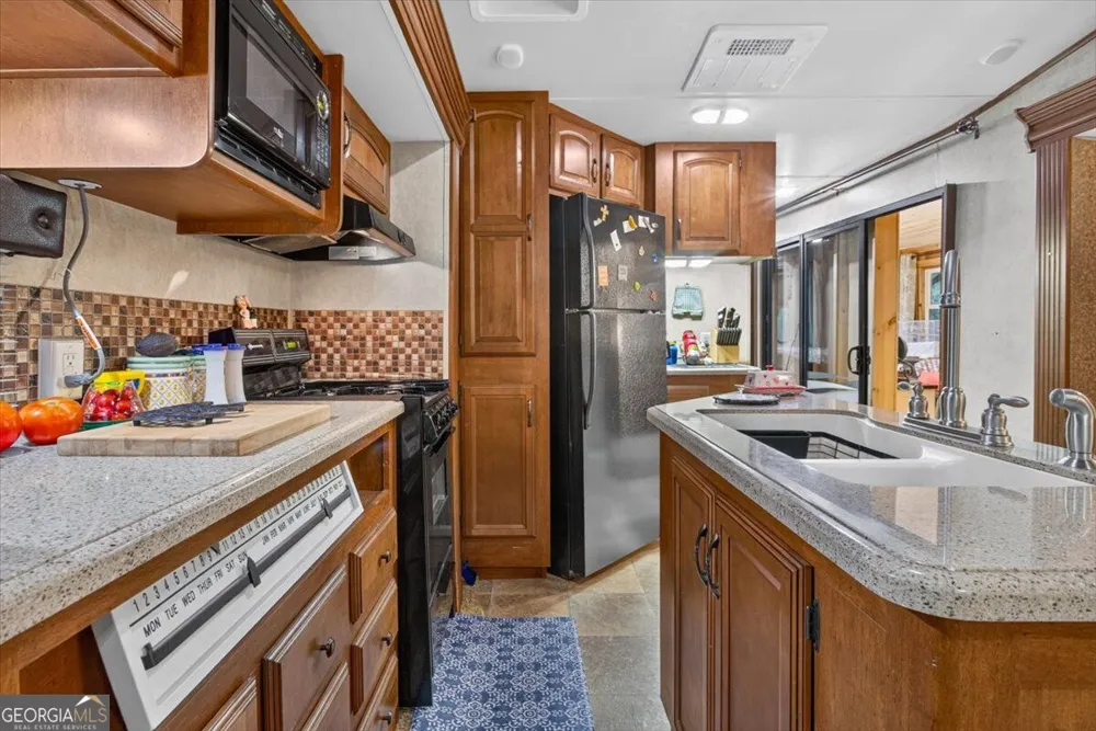 190 26th ST Ellijay, GA 30540