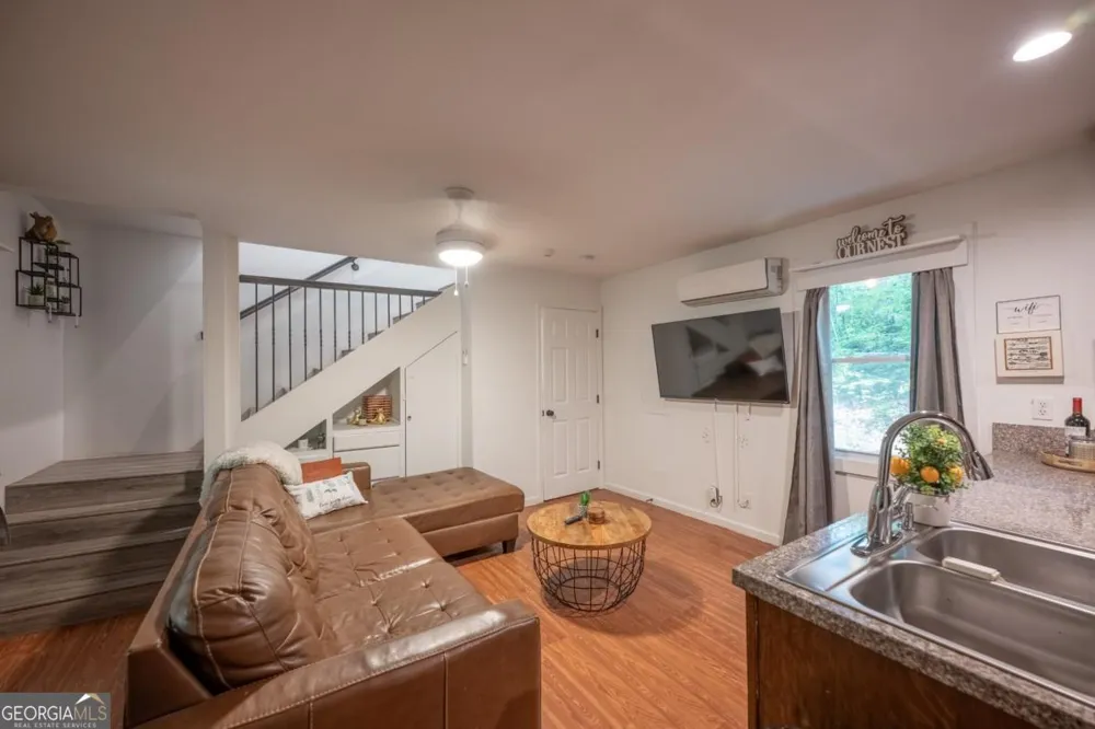 257 Pen DR Ellijay, GA 30540