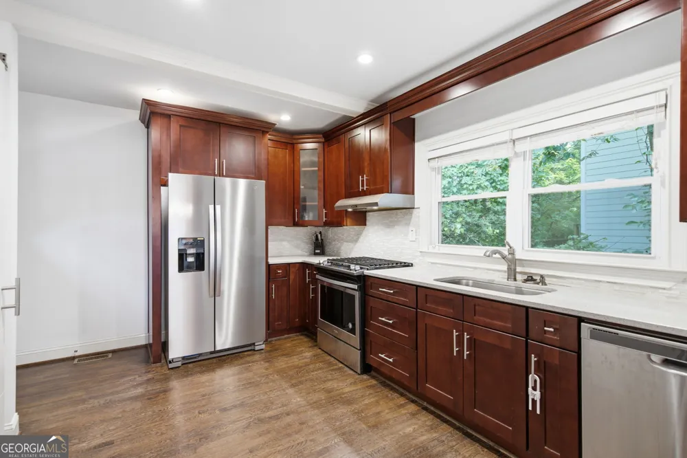 1669 Emerald AVE SW Atlanta, GA 30310