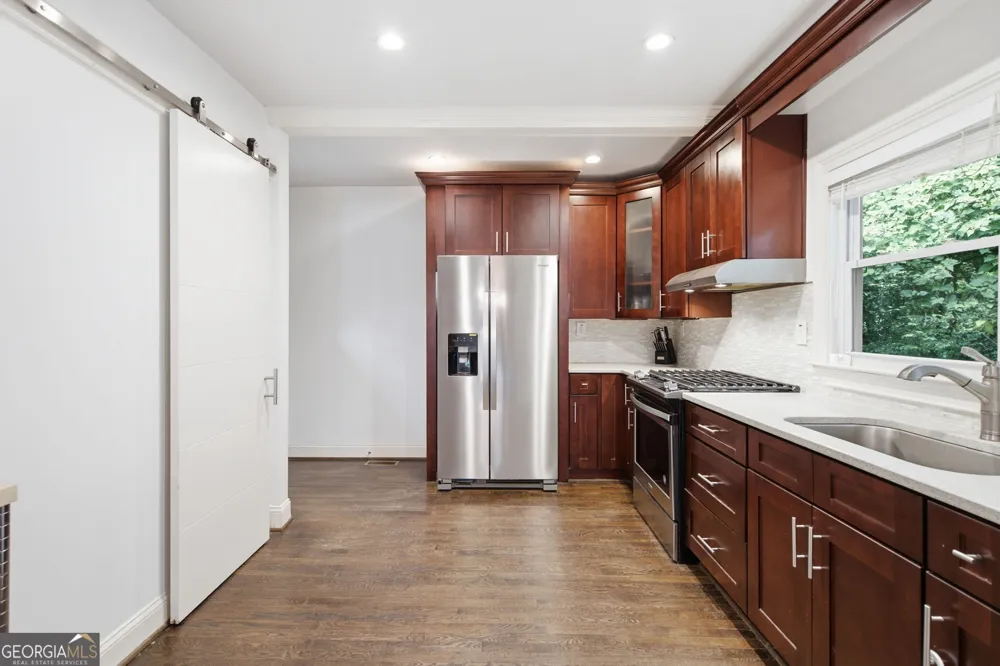1669 Emerald AVE SW Atlanta, GA 30310