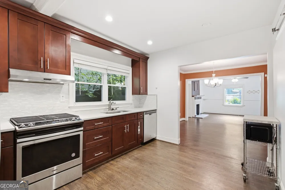 1669 Emerald AVE SW Atlanta, GA 30310