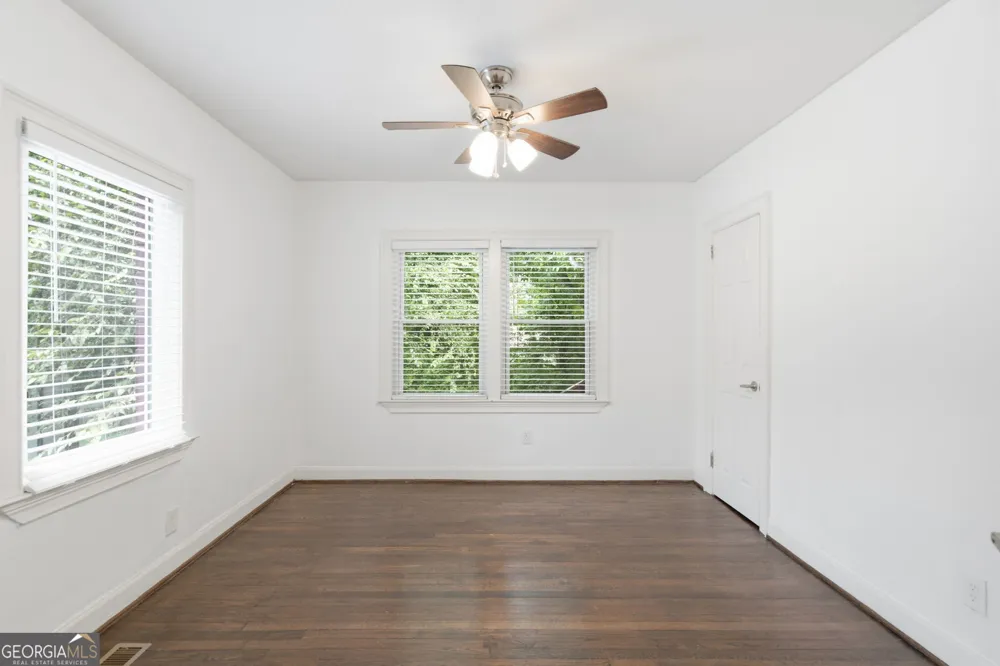 1669 Emerald AVE SW Atlanta, GA 30310