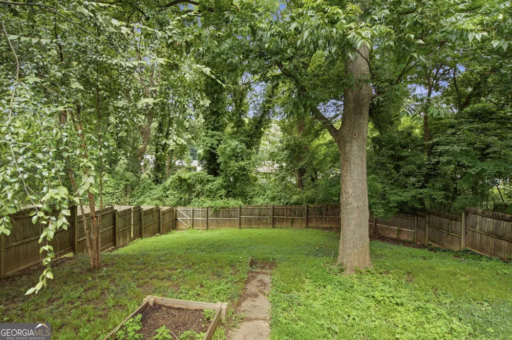 1669 Emerald AVE SW Atlanta, GA 30310