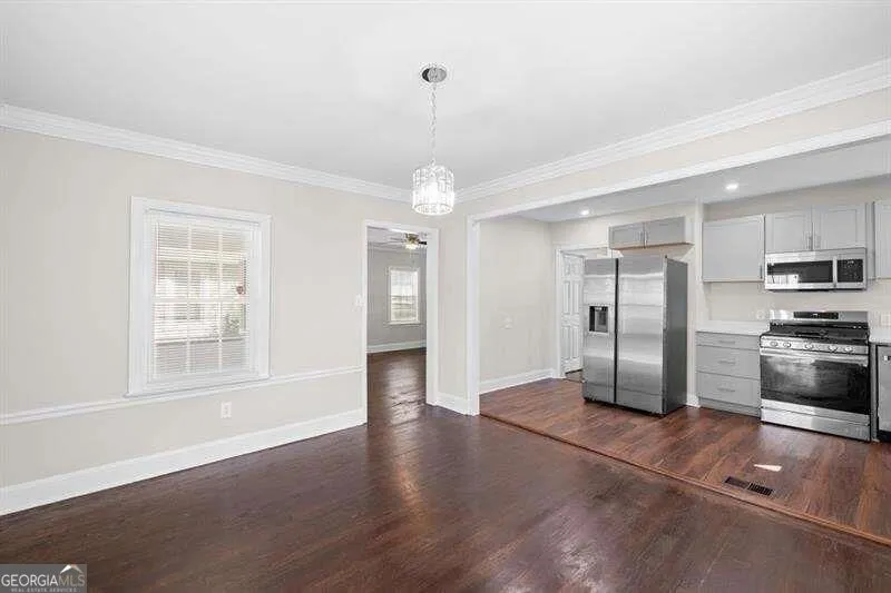 2506 Maple ST East Point, GA 30344