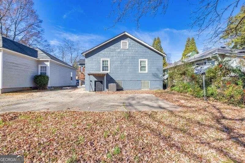 2506 Maple ST East Point, GA 30344