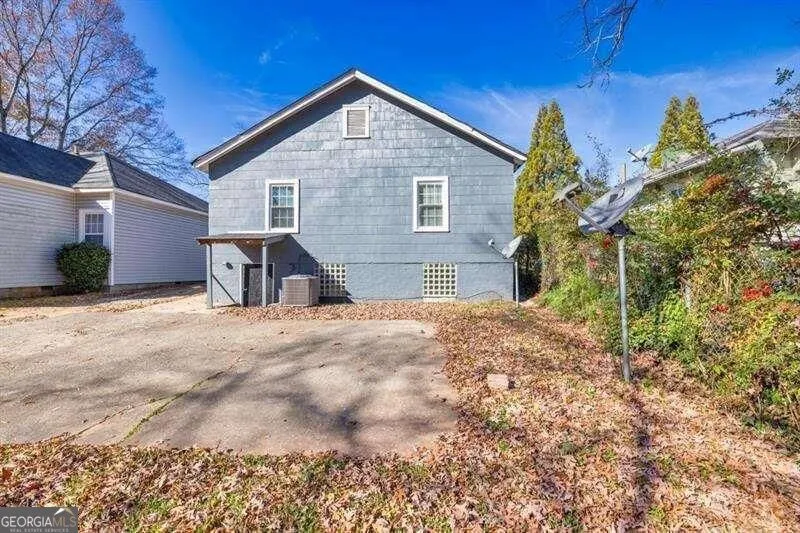 2506 Maple ST East Point, GA 30344