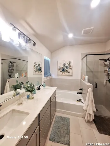 226 EAGLEVILLE DR Alvin, TX 77511