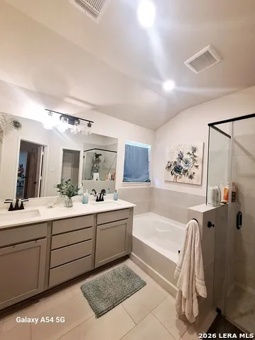 226 EAGLEVILLE DR Alvin, TX 77511