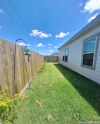 226 EAGLEVILLE DR Alvin, TX 77511