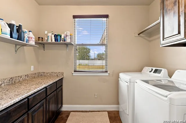 1250 County Road 304 Floresville, TX 78114