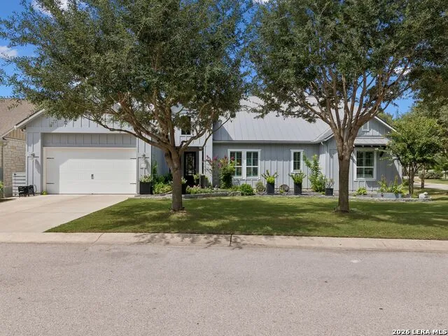 137 Sowing Oak Dr San Marcos, TX 78666