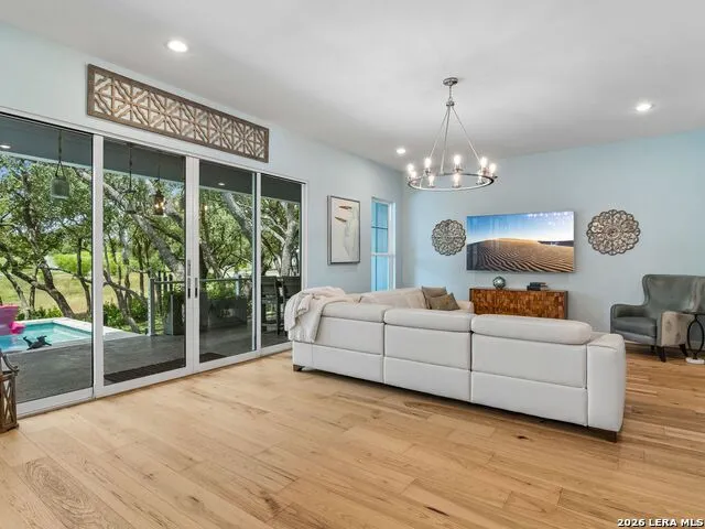 137 Sowing Oak Dr San Marcos, TX 78666
