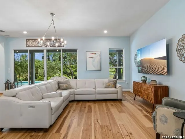 137 Sowing Oak Dr San Marcos, TX 78666