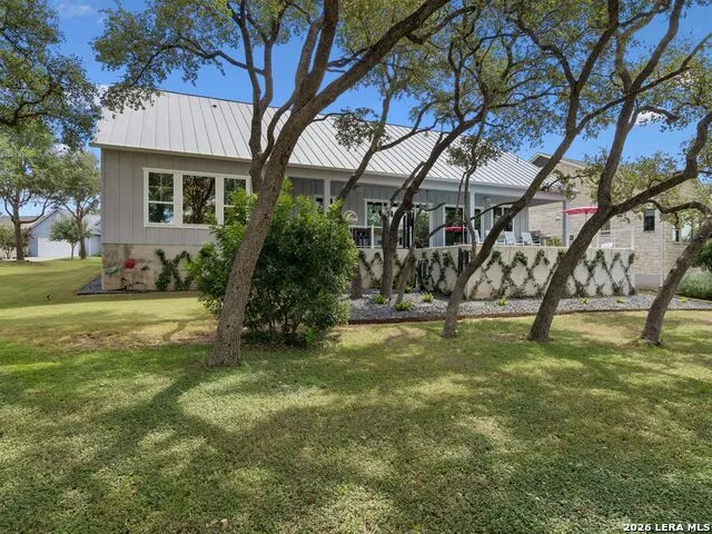 137 Sowing Oak Dr San Marcos, TX 78666