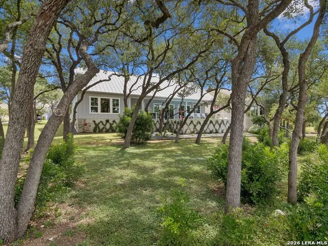 137 Sowing Oak Dr San Marcos, TX 78666