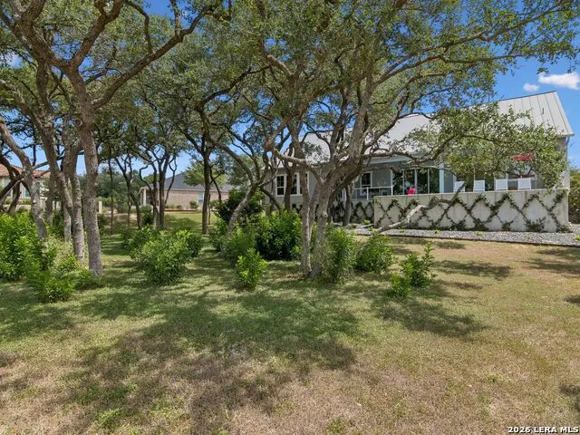 137 Sowing Oak Dr San Marcos, TX 78666