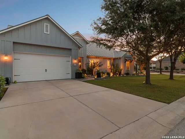137 Sowing Oak Dr San Marcos, TX 78666