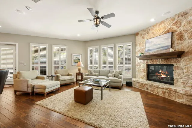 315 Candelaria Helotes, TX 78023