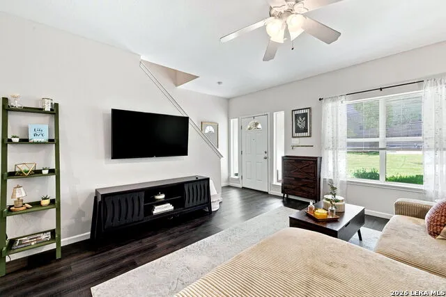 5511 Justin CV San Antonio, TX 78240