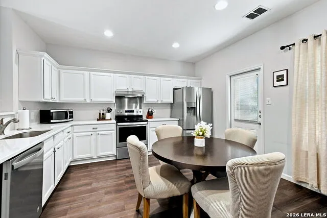 5511 Justin CV San Antonio, TX 78240