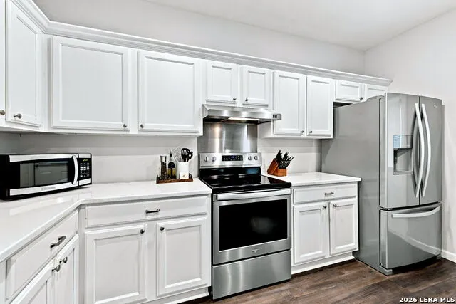 5511 Justin CV San Antonio, TX 78240