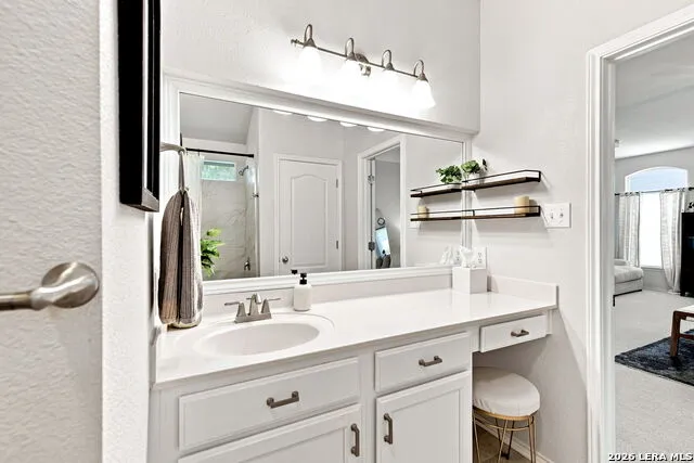 5511 Justin CV San Antonio, TX 78240