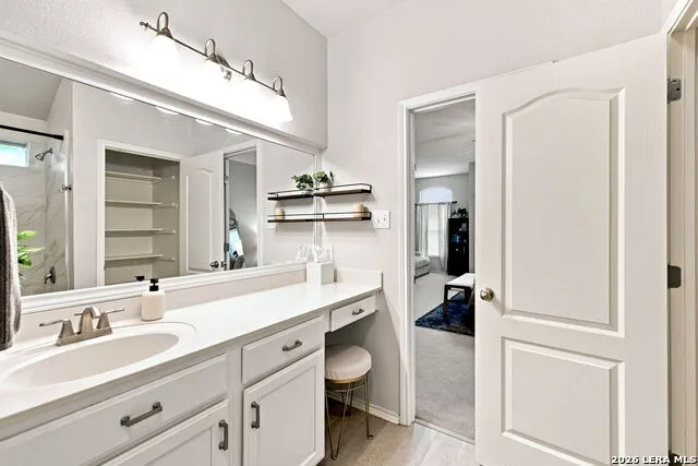5511 Justin CV San Antonio, TX 78240
