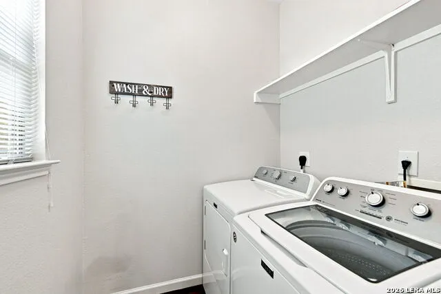 5511 Justin CV San Antonio, TX 78240