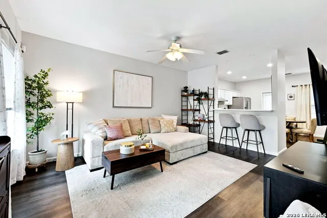 5511 Justin CV San Antonio, TX 78240