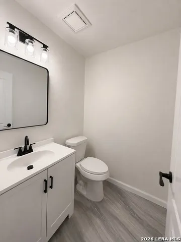506 Blue Ribbon San Antonio, TX 78227