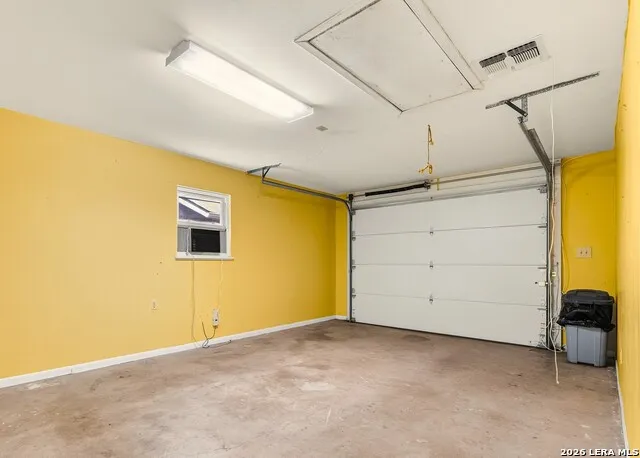 606 S Columbus Street Fredericksburg, TX 78624