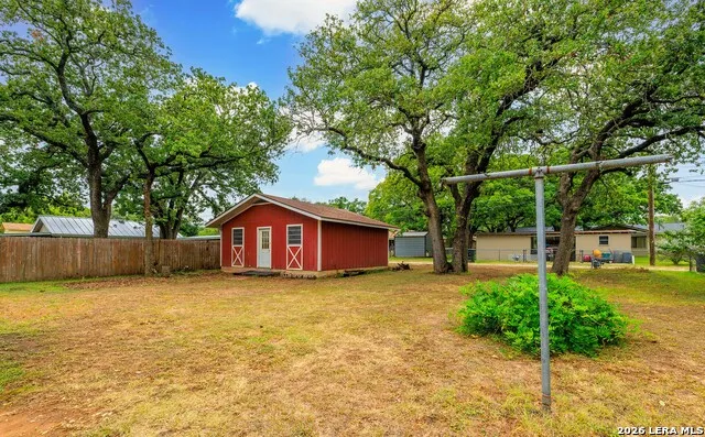 606 S Columbus Street Fredericksburg, TX 78624