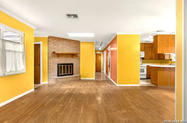 606 S Columbus Street Fredericksburg, TX 78624