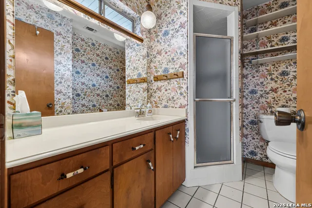 606 S Columbus Street Fredericksburg, TX 78624