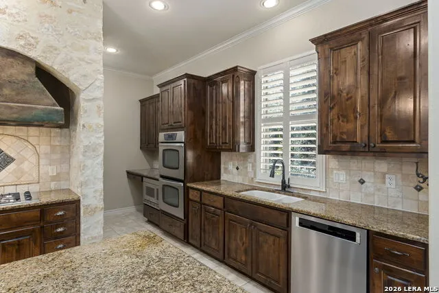 3414 IVORY CRK San Antonio, TX 78258