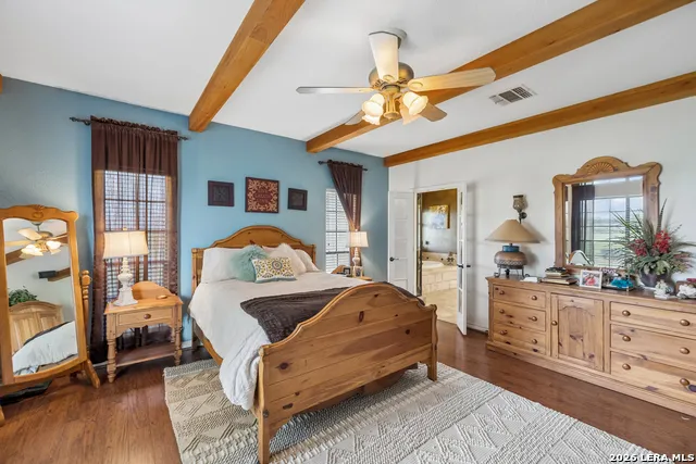 700 County Road 544 Hondo, TX 78861
