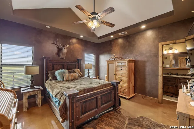 700 County Road 544 Hondo, TX 78861