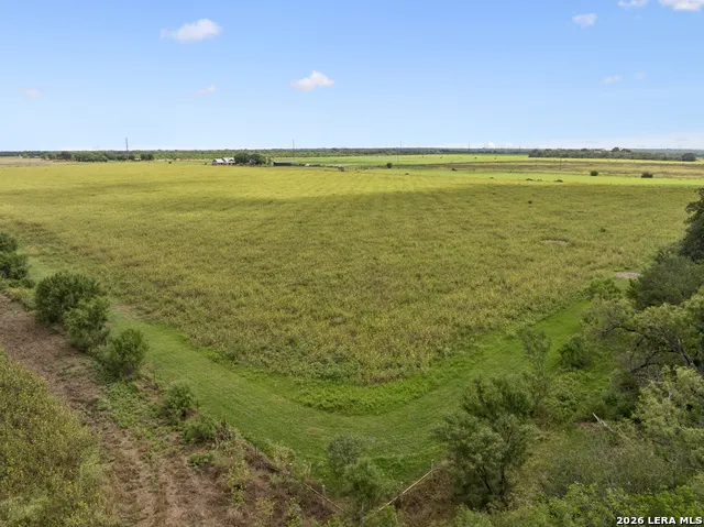 700 County Road 544 Hondo, TX 78861