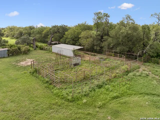 700 County Road 544 Hondo, TX 78861