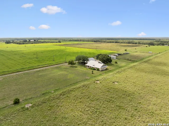 700 County Road 544 Hondo, TX 78861