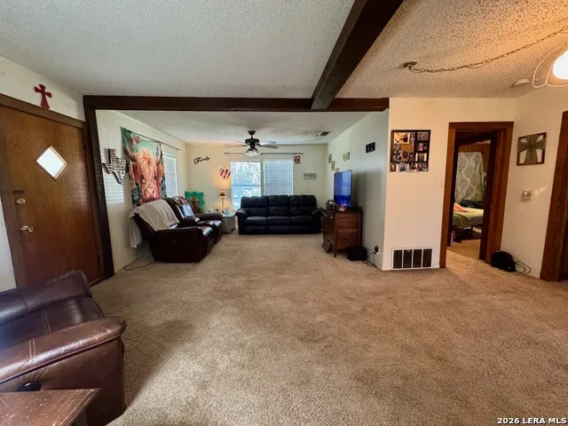 980 County Road 443 Hondo, TX 78861