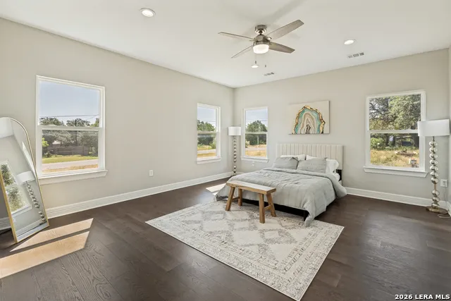 1090 Arcadia Canyon Lake, TX 78133