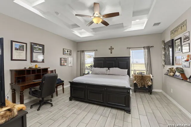 112 SUMMER MEADOW DR La Vernia, TX 78121