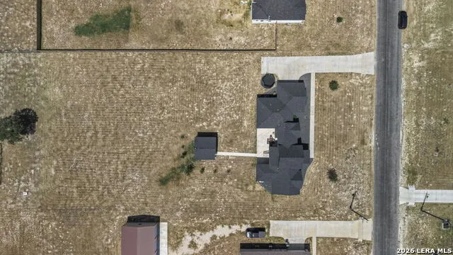 112 SUMMER MEADOW DR La Vernia, TX 78121
