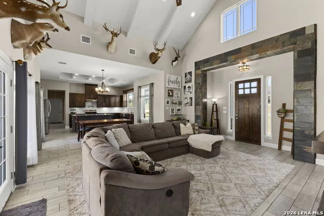 112 SUMMER MEADOW DR La Vernia, TX 78121