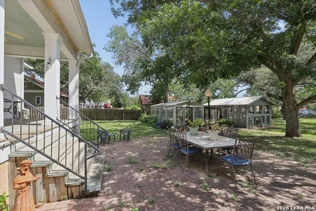 504 S MAIN ST Lockhart, TX 78644